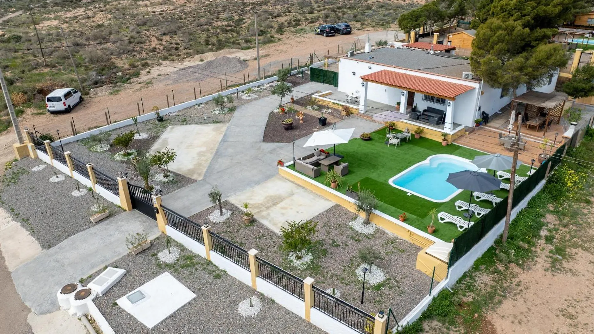 Cortijo El Pinar 1 Villa Nijar 0*,  Spain
